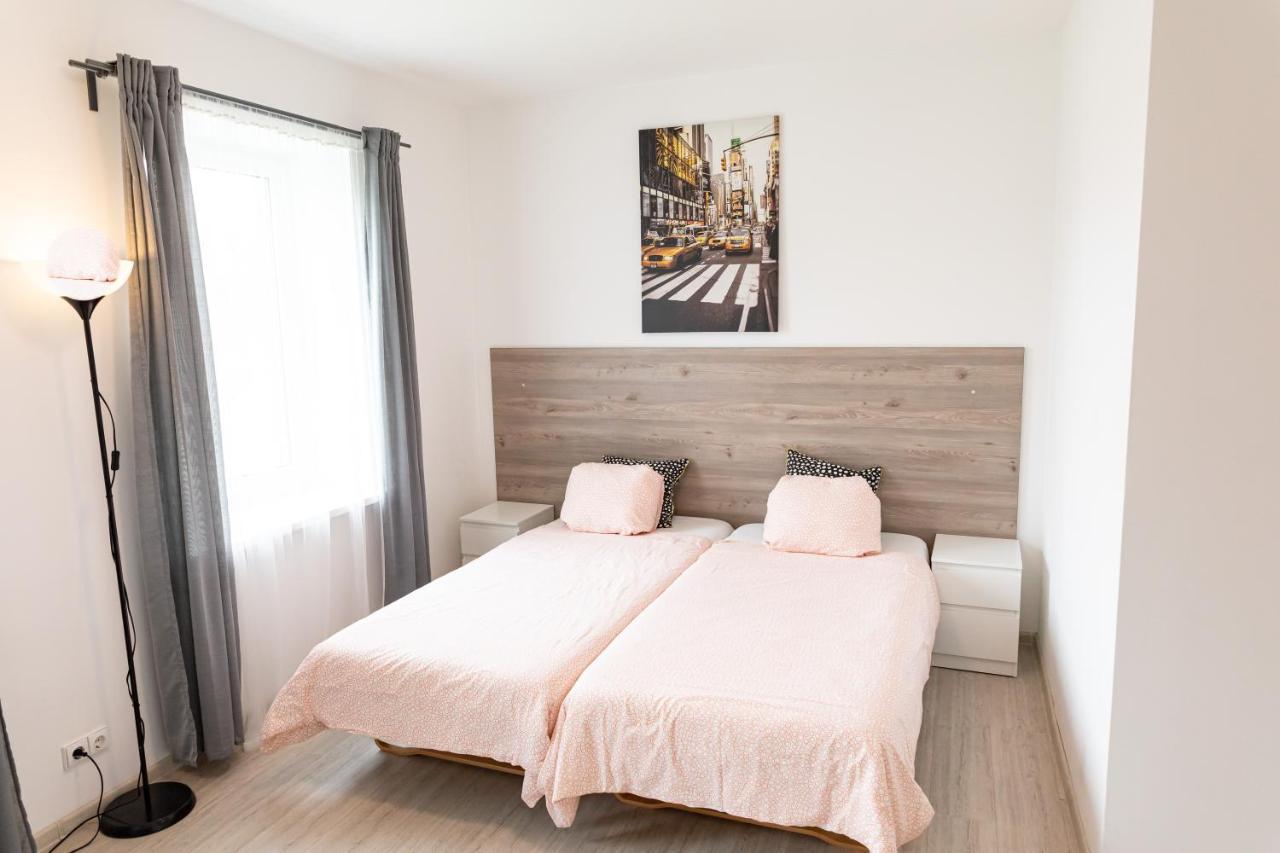 Old Town Apartments/Senamiescio Apartamentai Ukmerge Ngoại thất bức ảnh