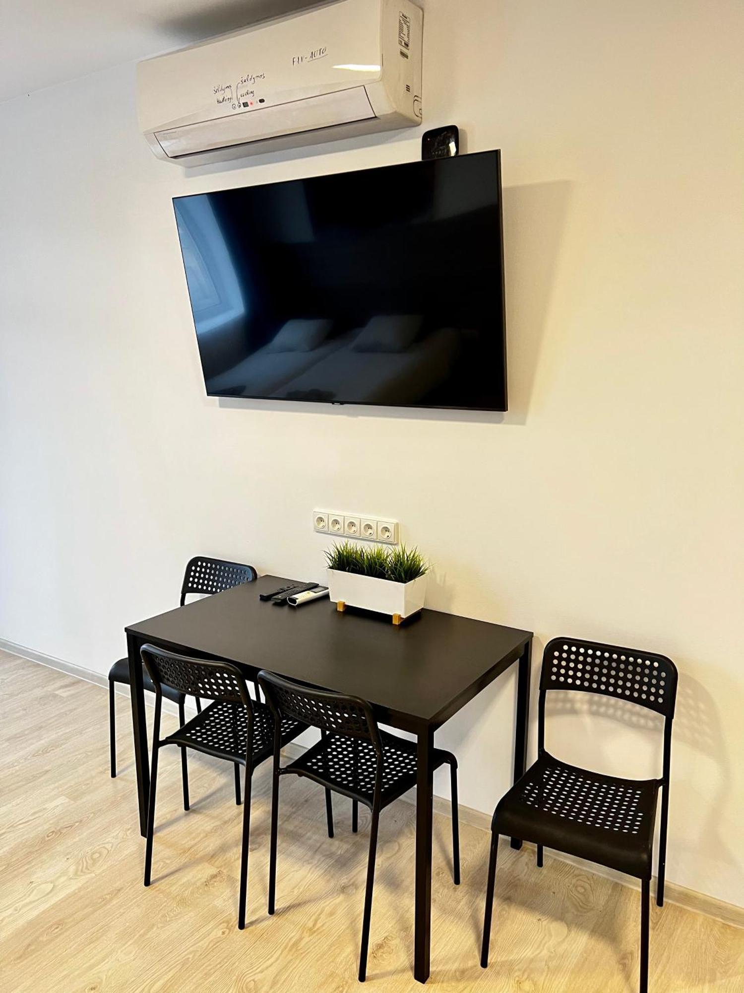 Old Town Apartments/Senamiescio Apartamentai Ukmerge Ngoại thất bức ảnh